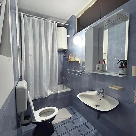 Apartment Avlija - Historic Gem